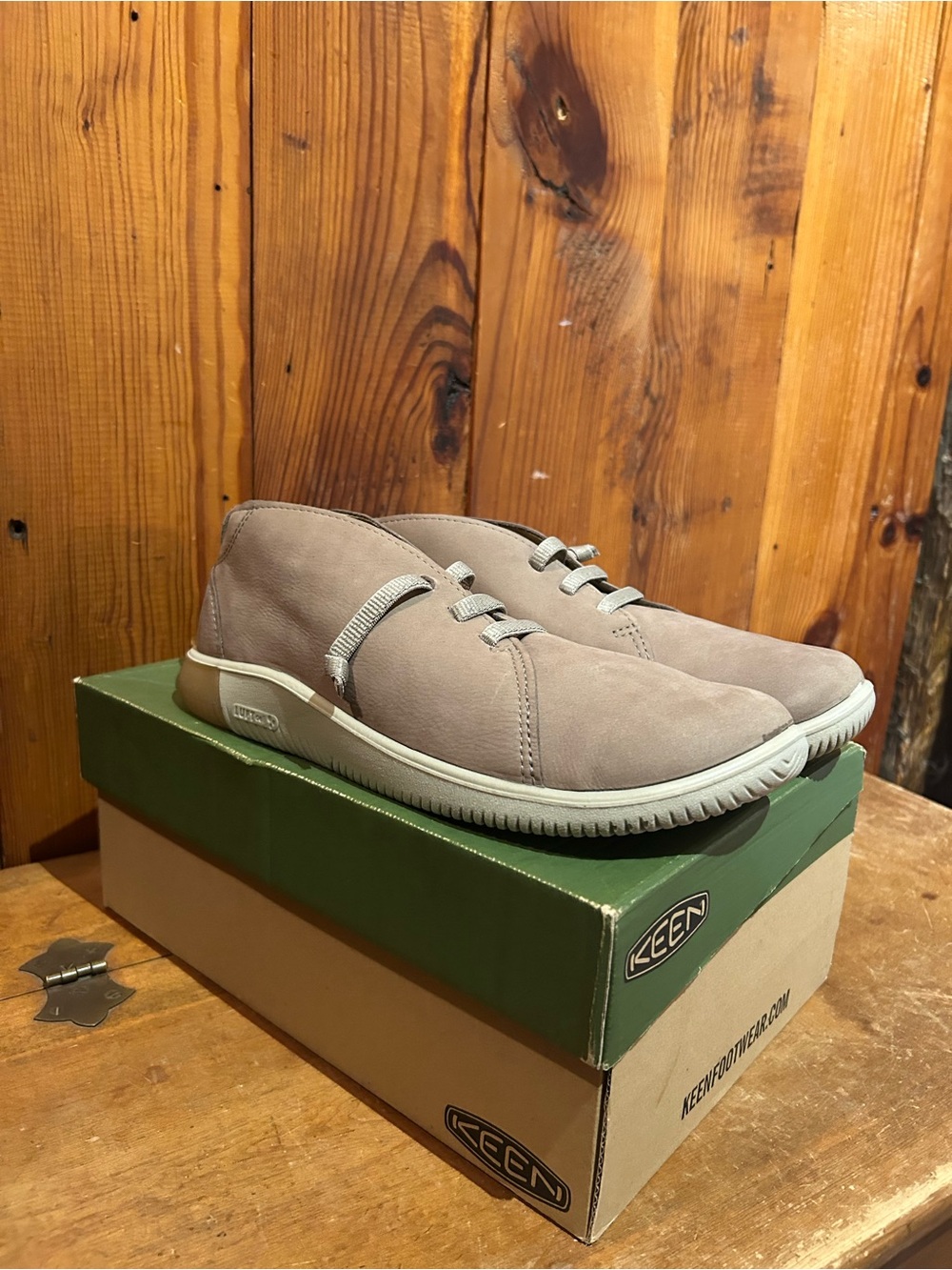 Keen Men's Chukka Boots in Taupe
